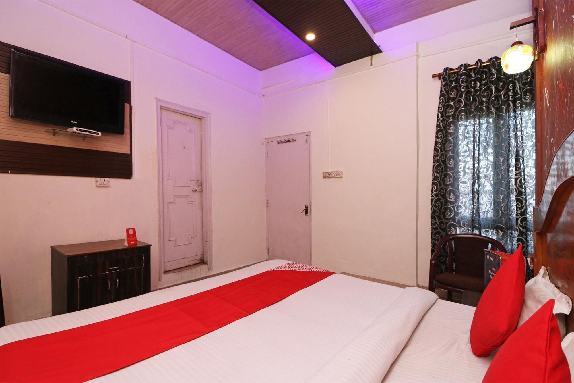 Flagship Dolphin Hotel Barasat Екстер'єр фото